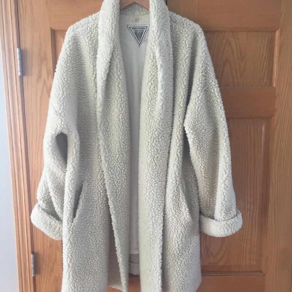 Vintage Ivory Oversized Teddy Cape Coat / Jacket